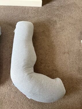 Momcozy Pregnancy pillow